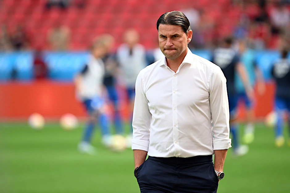 Leverkusens Trainer Gerardo Seoane vor dem Spiel gegen Hoffenheim.  