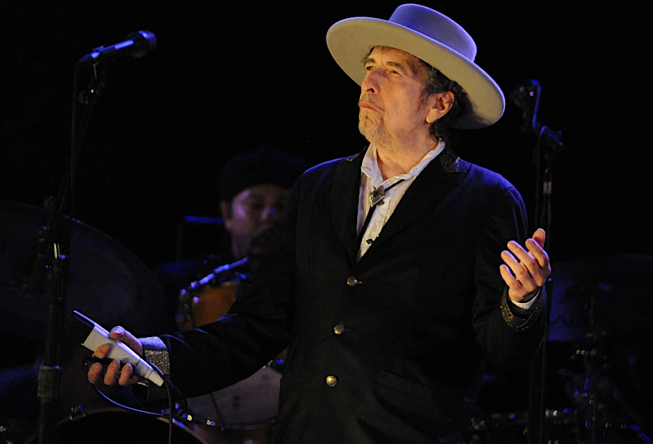Bob Dylan. Der Hut wurde diesmal nicht gebraucht. Wegen eines Fotoverbots gibt es vom Berliner Konzert keine Bilder.