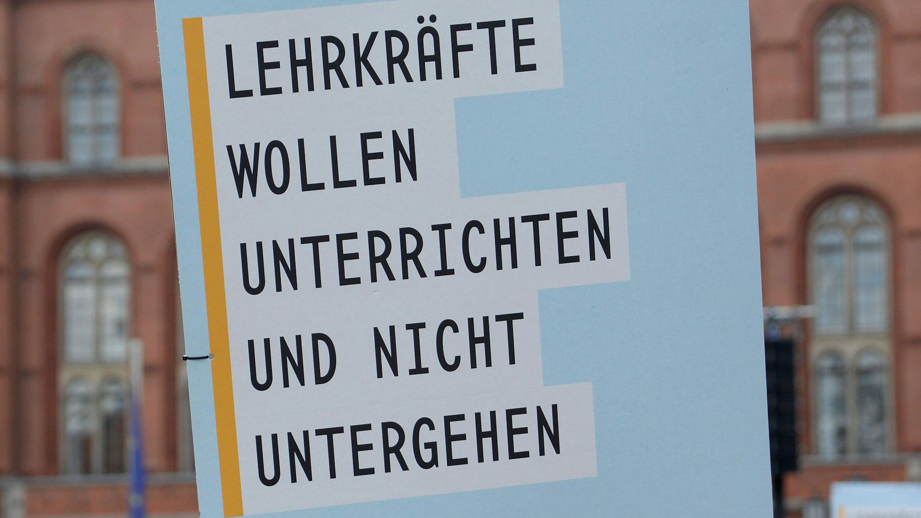 Lehrerstreik in Berlin. Die Berliner Lehrer sagen seit Jahren deutlich, was sie brauchen um Zufriedenheit im Job zu erleben.&nbsp;&nbsp;