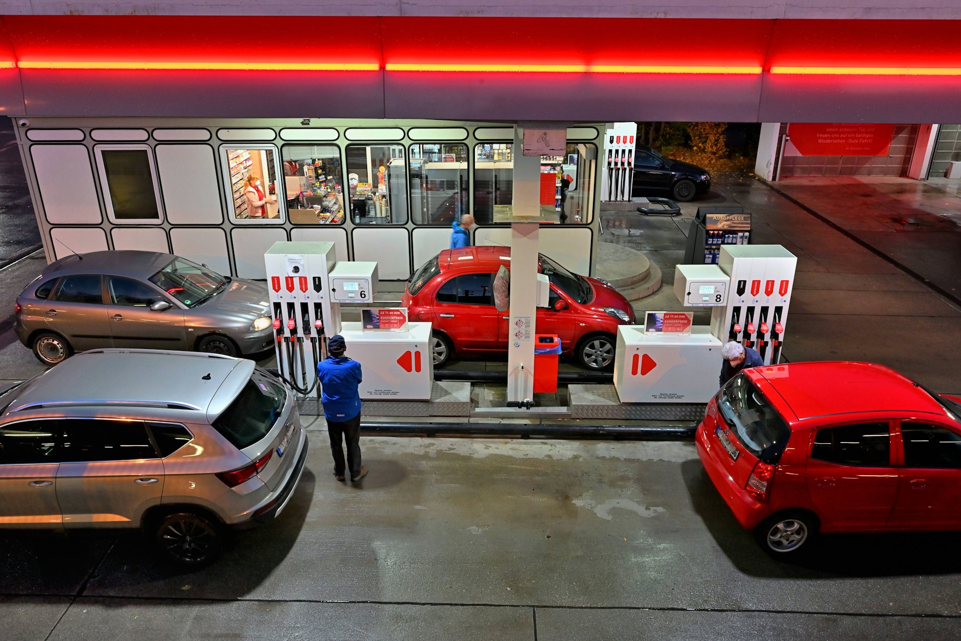 18 Preisänderungen am Tag: So sind auch mal 10 Euro Preisunterschied pro Tankfüllung möglich.