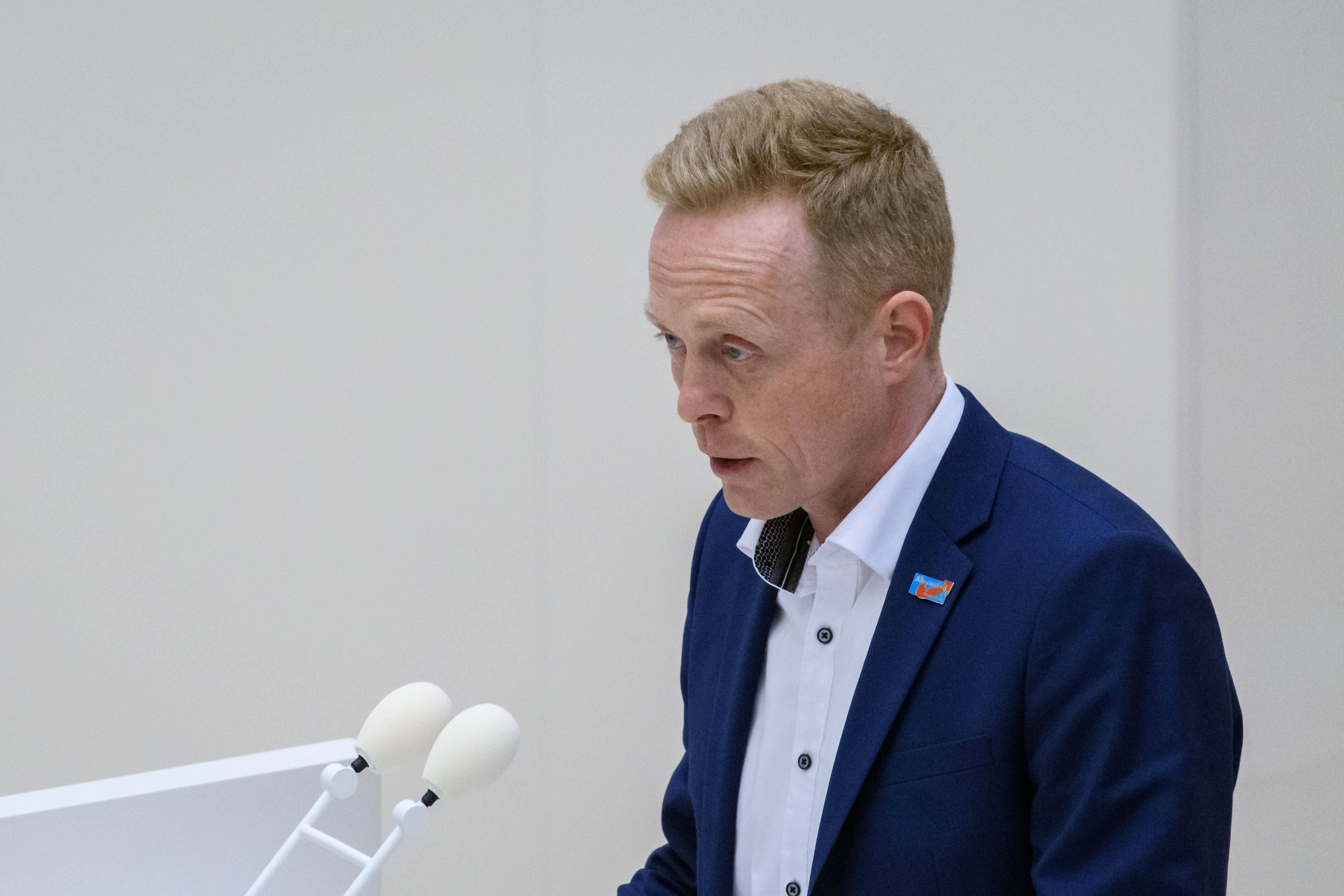 Image - Stichwahl in Cottbus: AfD-Mann hetzt gegen Migranten und Gegenkandidat – Anzeige!