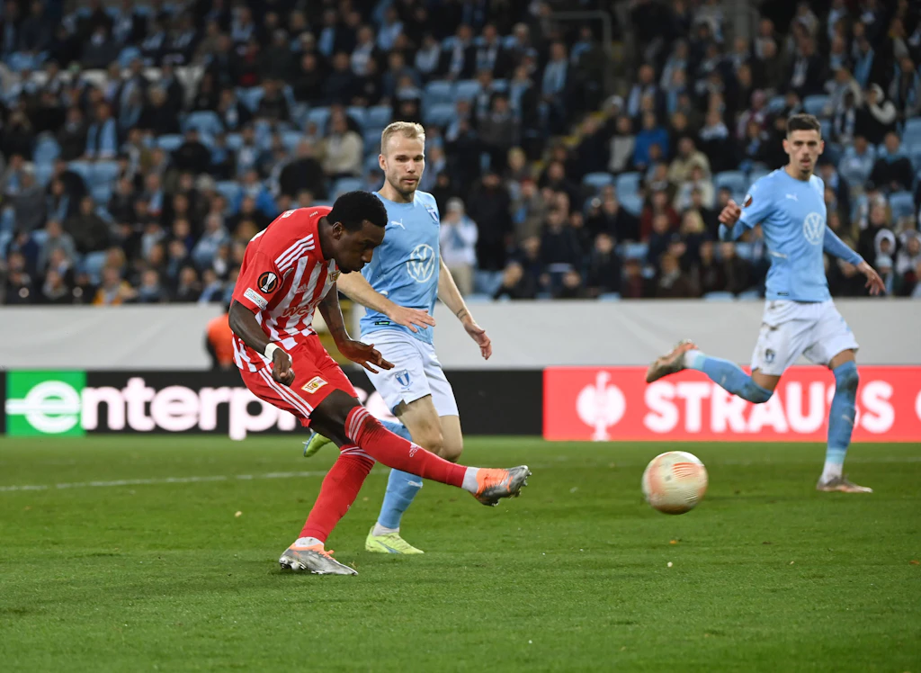 Achterbahn-Abend für 1. FC Union in Malmö: Erst Rot und Pyro-Skandal, dann Knaller von Sheraldo Becker
