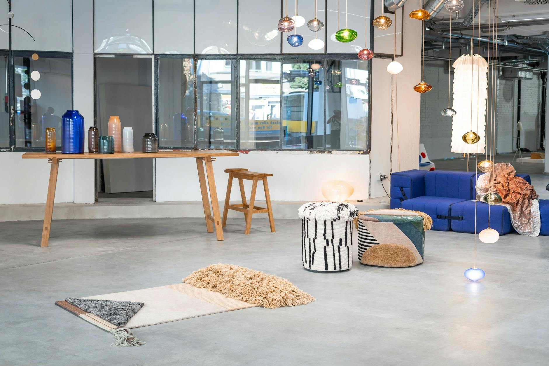 Hier waren früher Tankstelle und Werkstatt: der Eingangsbereich des neuen Stilwerks.