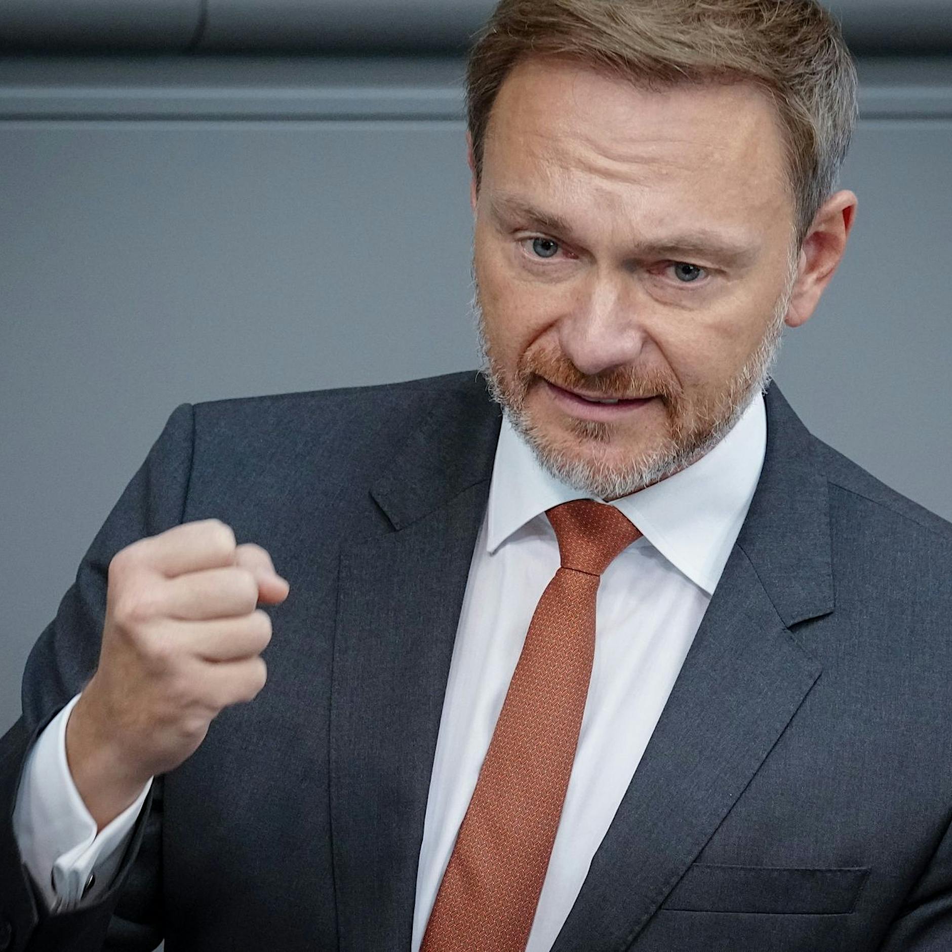 Verhärtete Fronten im Streit über AKW-Weiterbetrieb