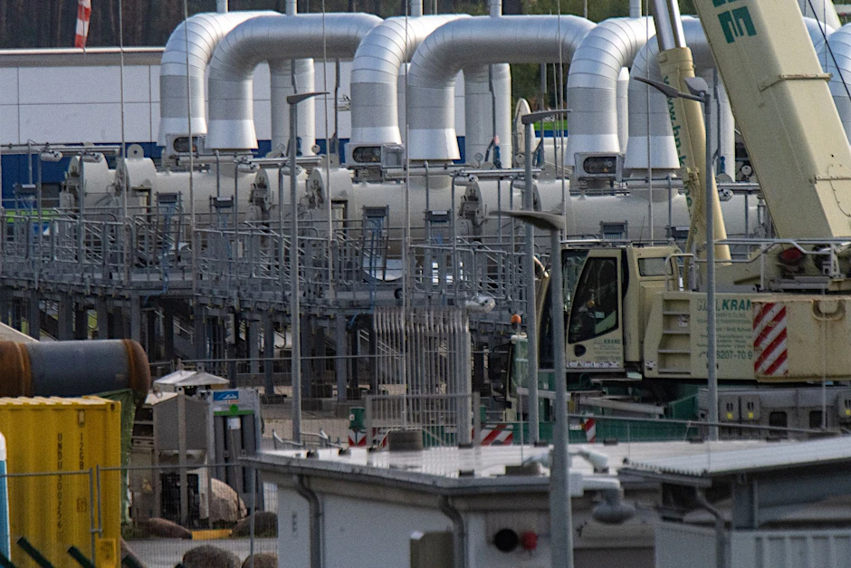 Am Pipeline-Knotenpunkt in Lubmin wird angesichts fehlender Gaslieferungen aus Russland derzeit umgebaut.  