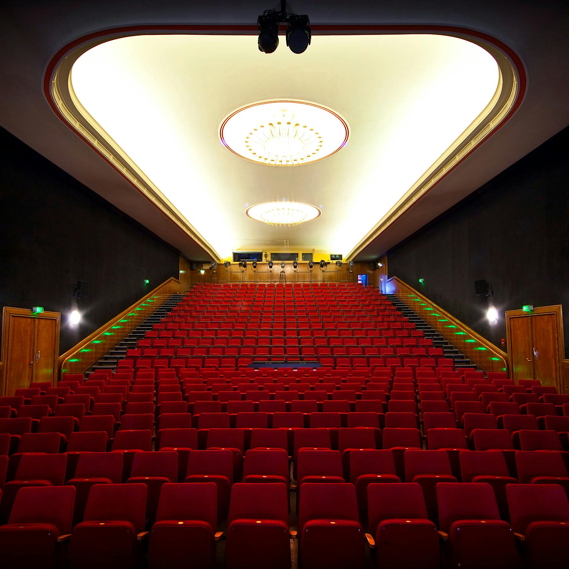 Von Treptow bis Pankow: Sieben bezaubernde Kindertheater in Ost-Berlin