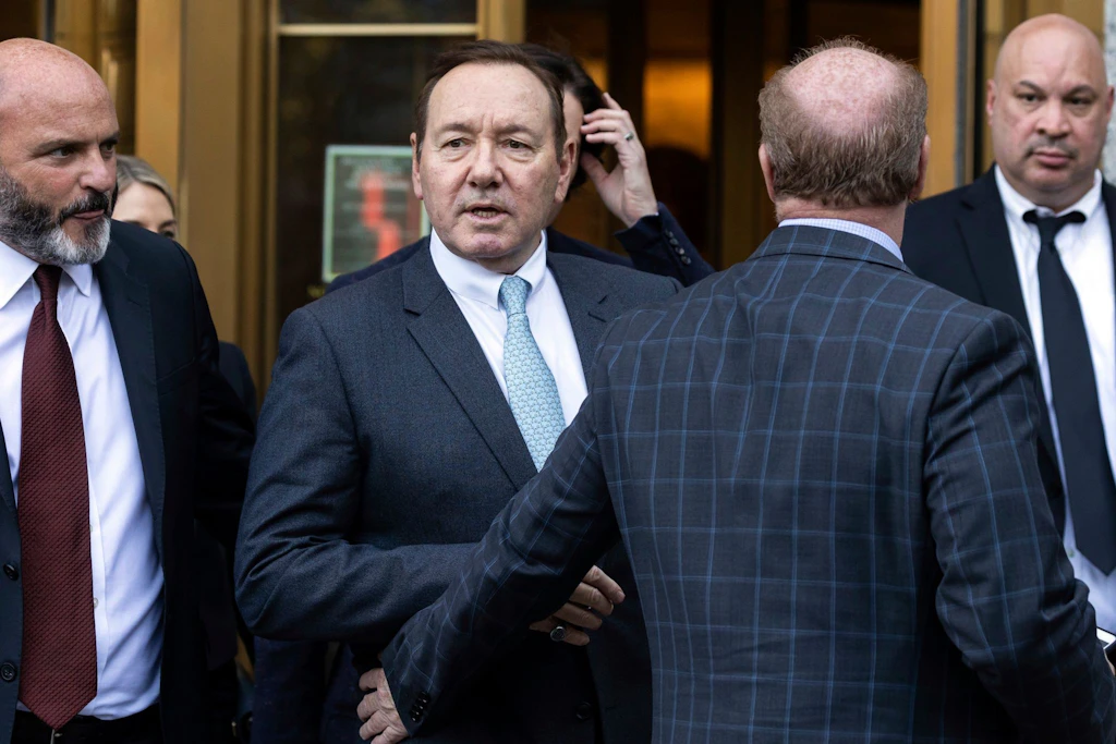 Sexuelle Übergriffe: Prozess gegen Kevin Spacey beginnt