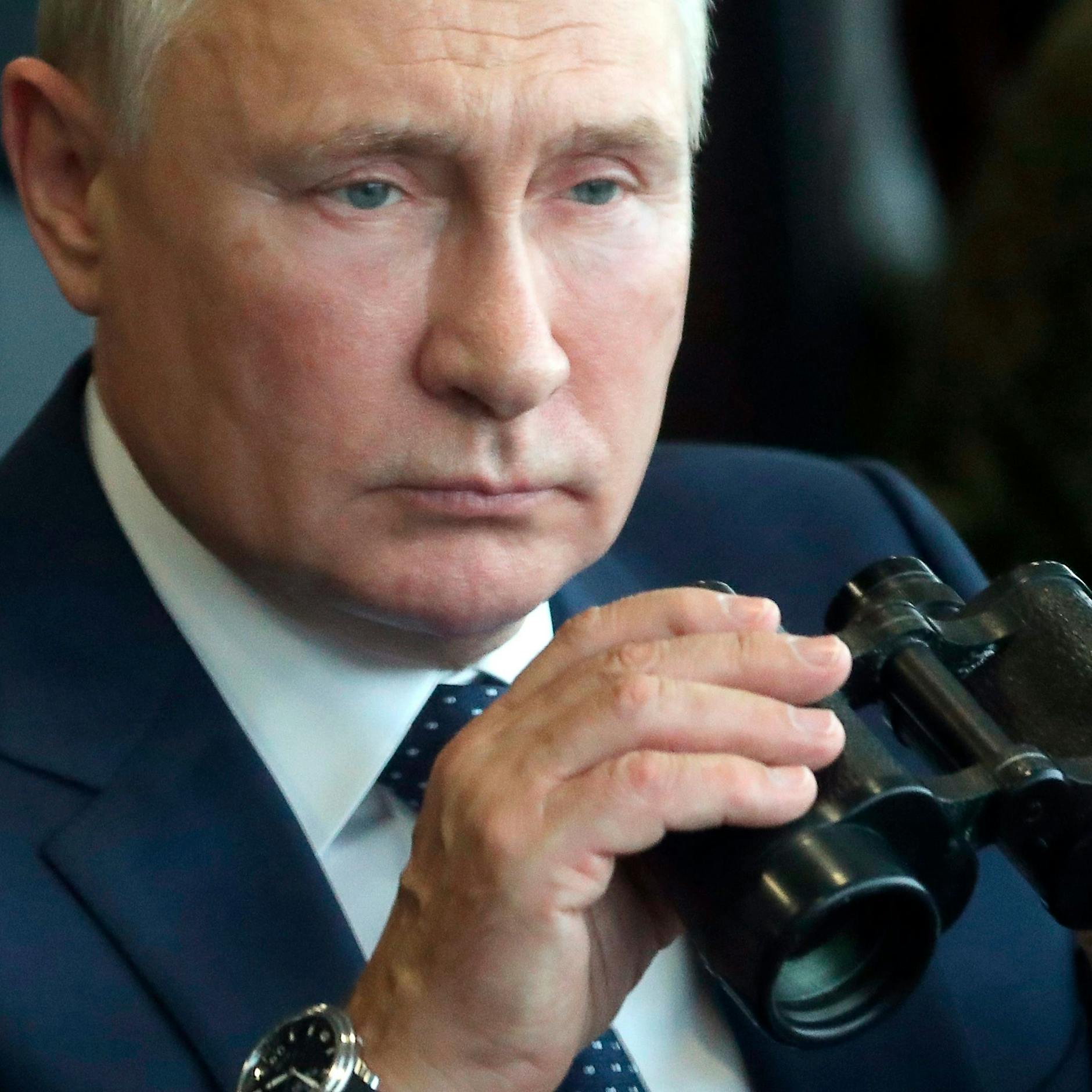 Kreml-Insider: „Immer mehr Russen verstehen, dass Putins Zeit abgelaufen ist“ – SO könnte er friedlich abtreten