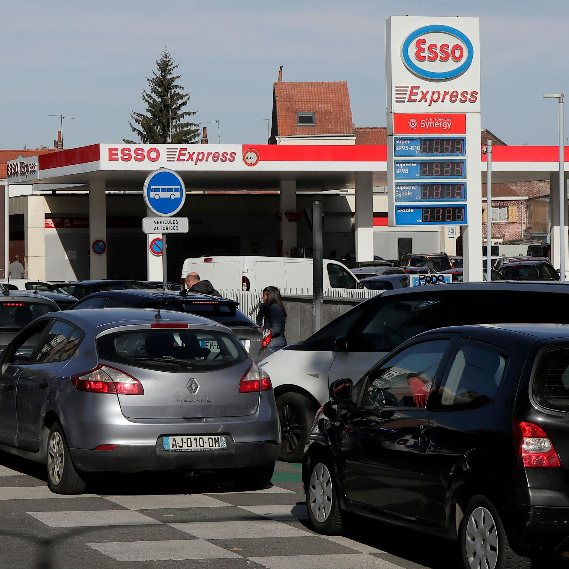 Sprit-Krise in Frankreich: Treibstoffmangel verursacht offenbar hitzige Gefechte