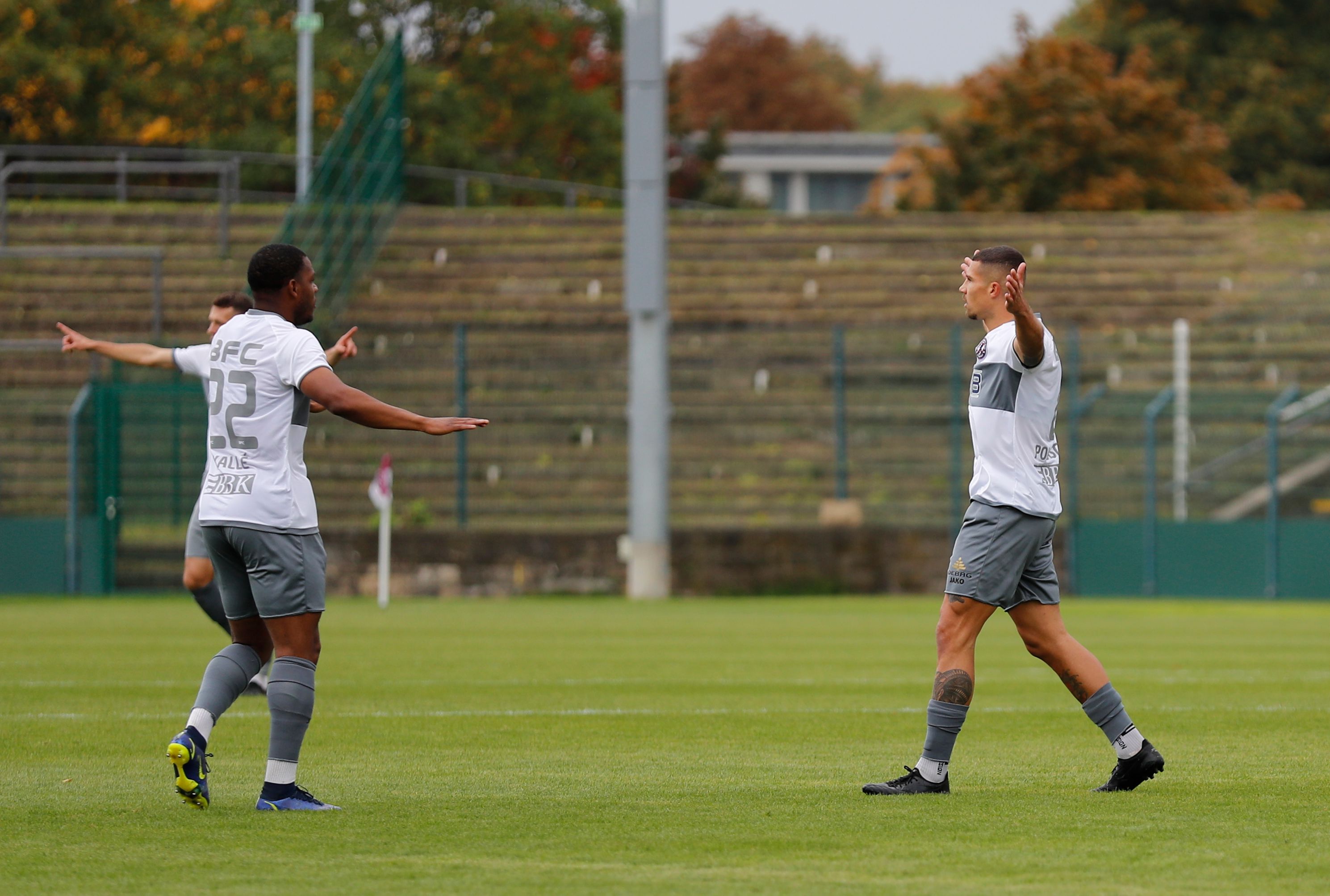 Image - Totale Maßarbeit! Das ist dem BFC Dynamo alles andere als Latte ...