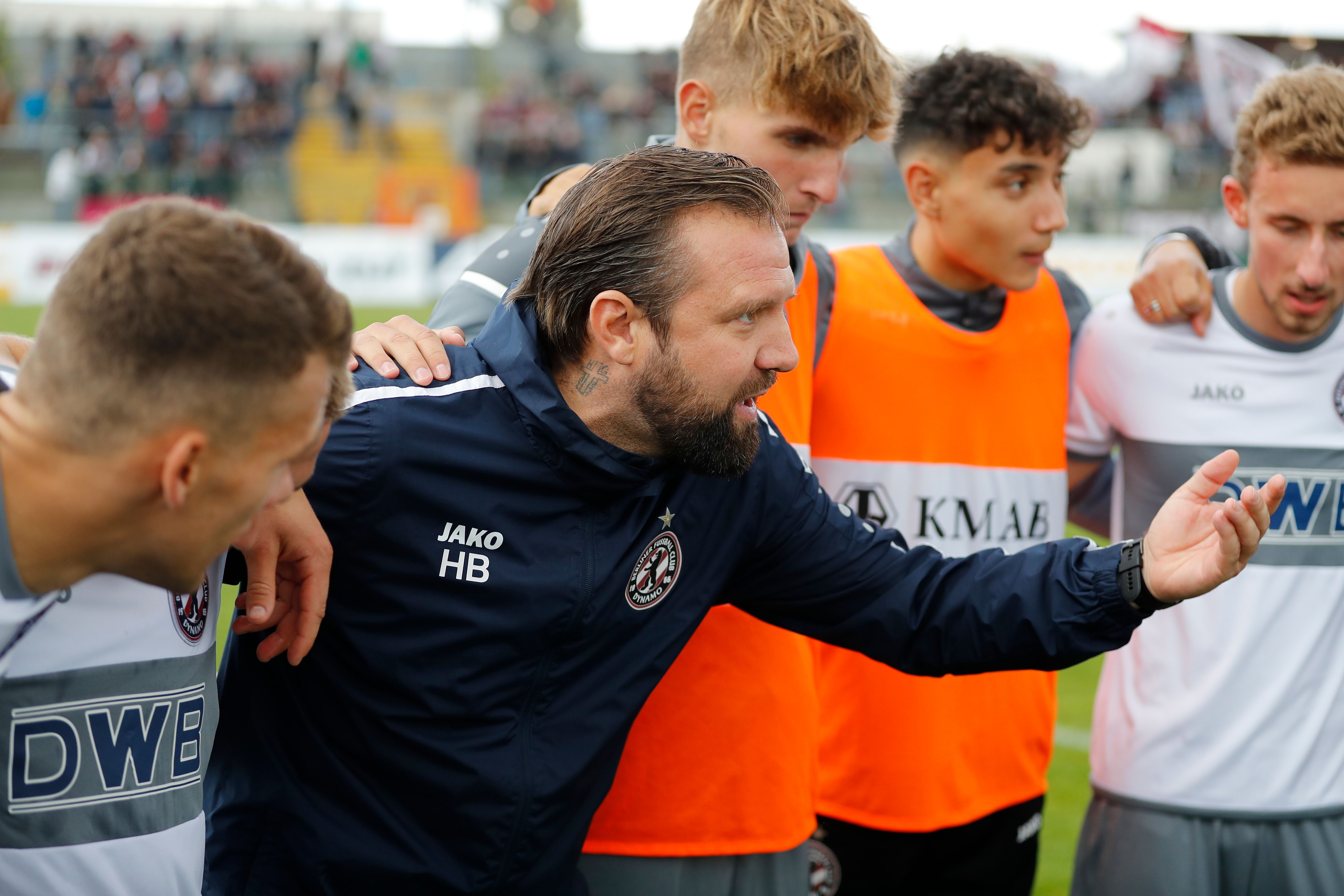 Image - BFC-Trainer Heiner Backhaus warnt: Bei den Weinroten ist längst noch nicht alles rosarot