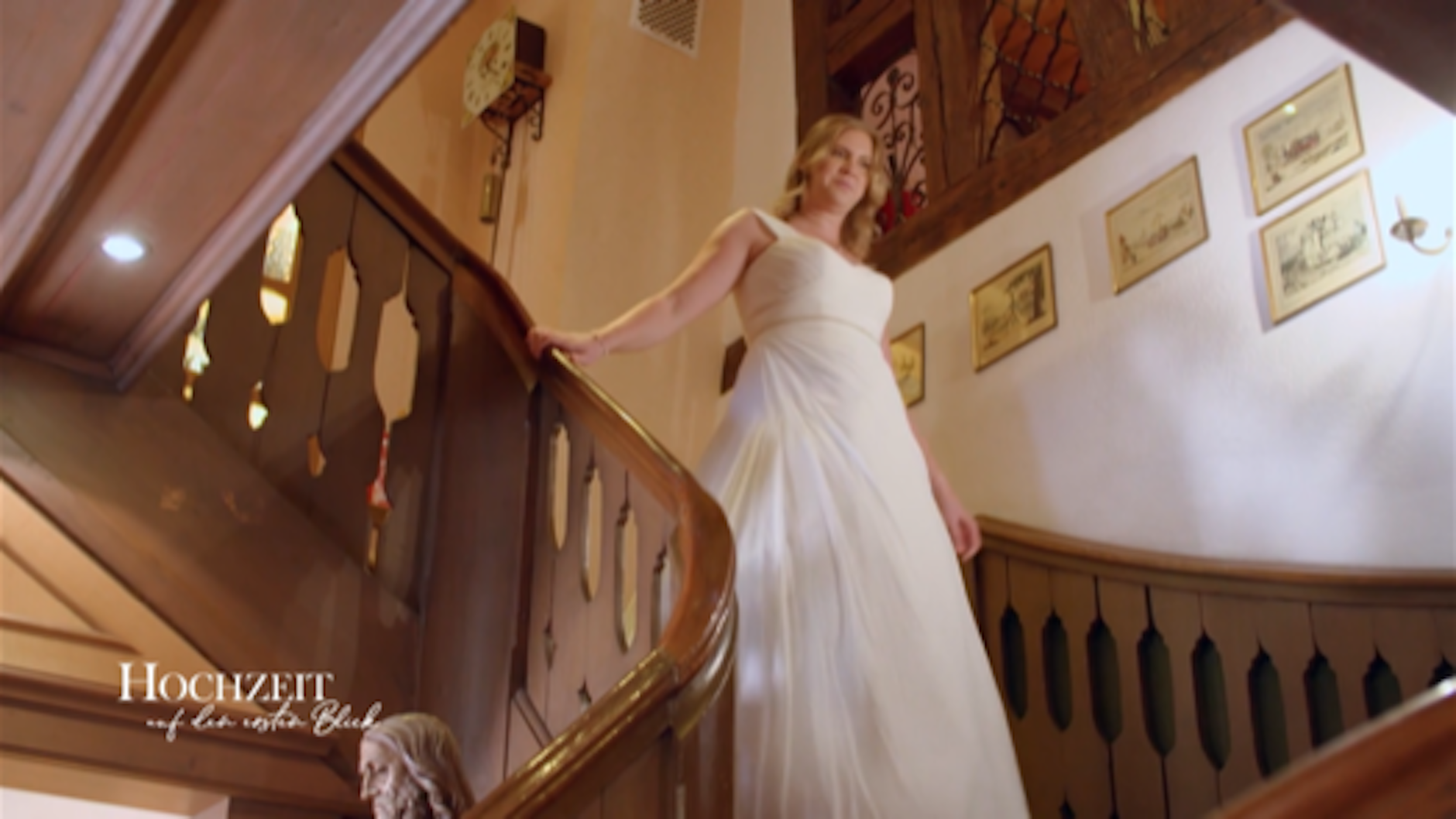 "Hochzeit auf den ersten Blick"-Braut Nadine macht sich auf den Weg zum Standesamt.