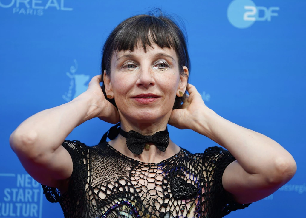 Signal an Iran: Diese deutschen Stars haben sich die Haare abgeschnitten