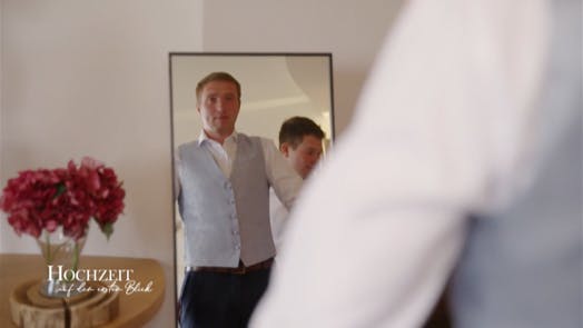 "Hochzeit auf den ersten Blick"-Bräutigam Christoph macht sich fertig für die Trauung.