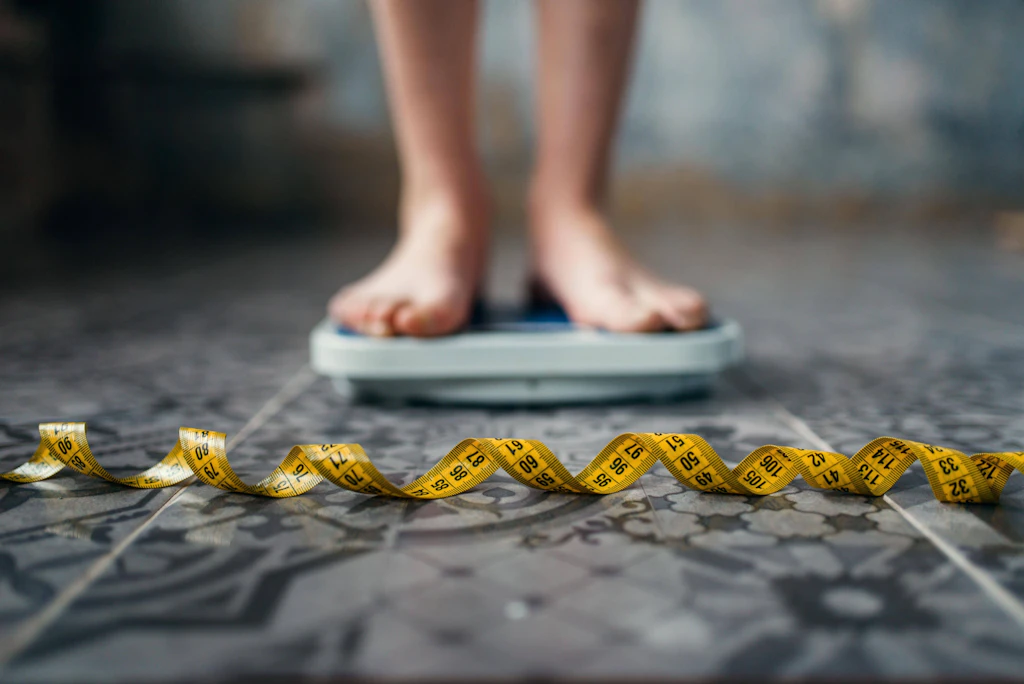 Diät und Sport nach Alter: Was beim Abnehmen mit 20, 30, 40, 50 zu beachten ist
