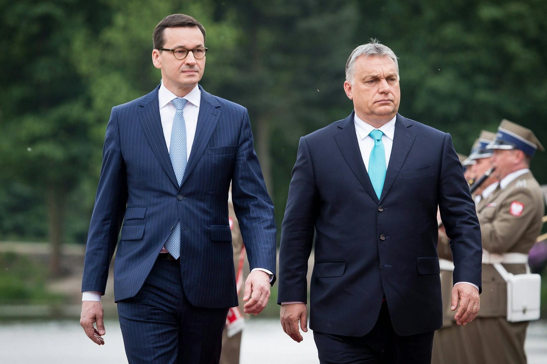 Ungarns Ministerpräsident Viktor Orbán (r.) mit Polens Ministerpräsident Mateusz Morawiecki im Jahr 2018