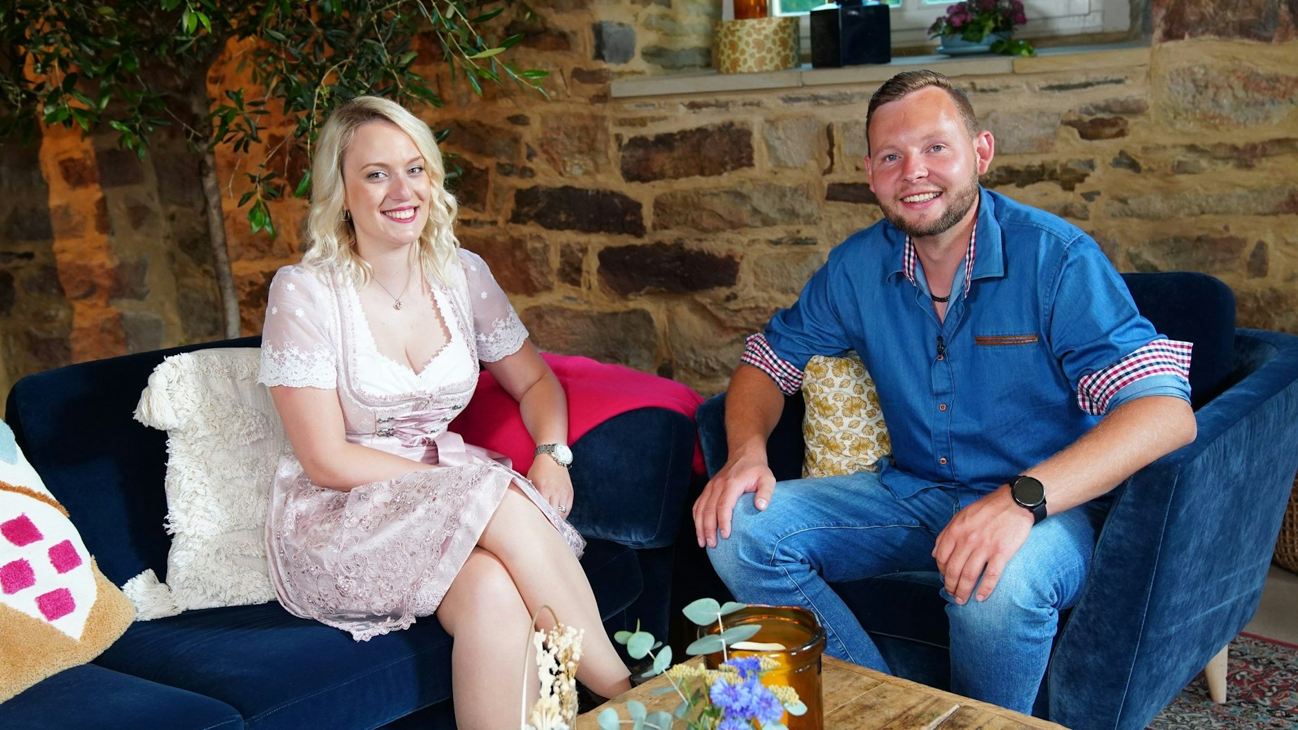 „Bauer sucht Frau“-Hobbybauer Erik hat sich in Julias Lächeln verguckt.