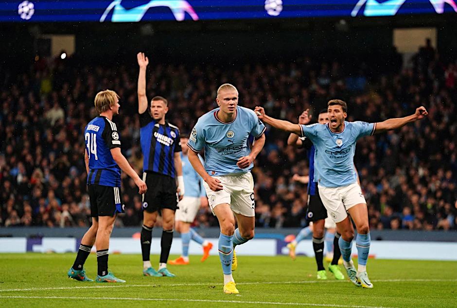 Erling Haaland (M) brachte Manchester City gegen Kopenhagen früh auf die Siegerstraße.  