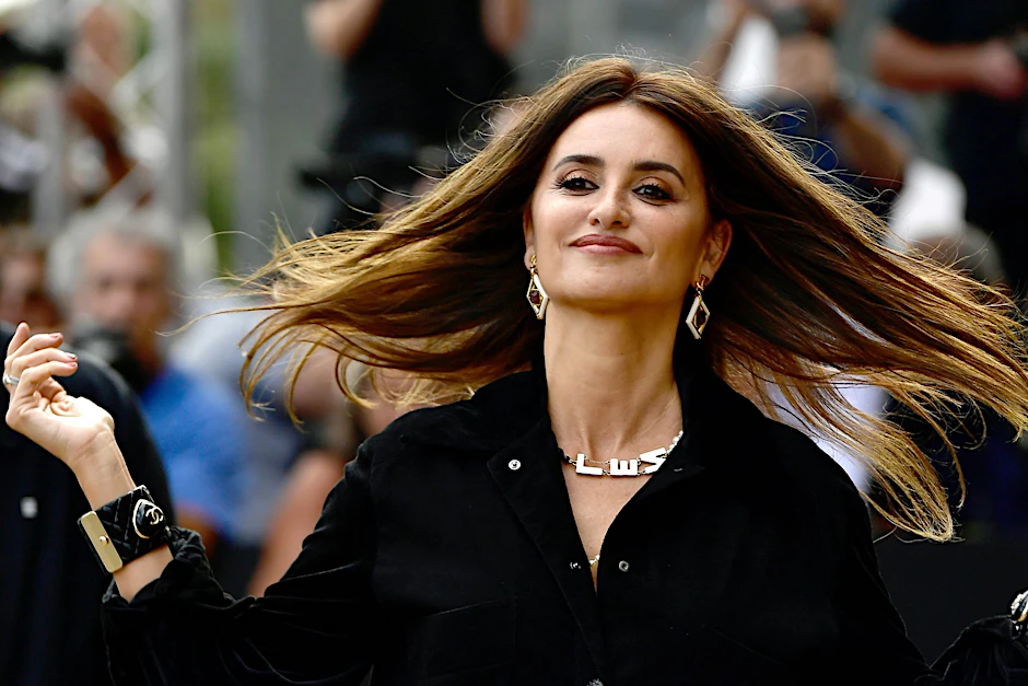ARCHIV - Penélope Cruz auf dem 70. Filmfestival von San Sebastián.  