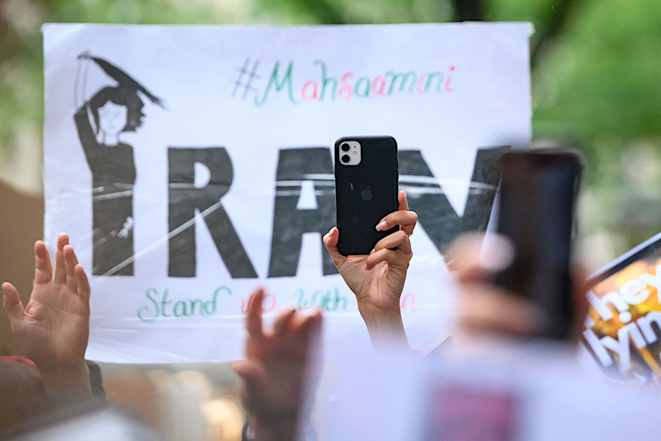 Im Iran und auf der ganzen Welt gab es Proteste nach dem Tod von Mahsa Amini.  