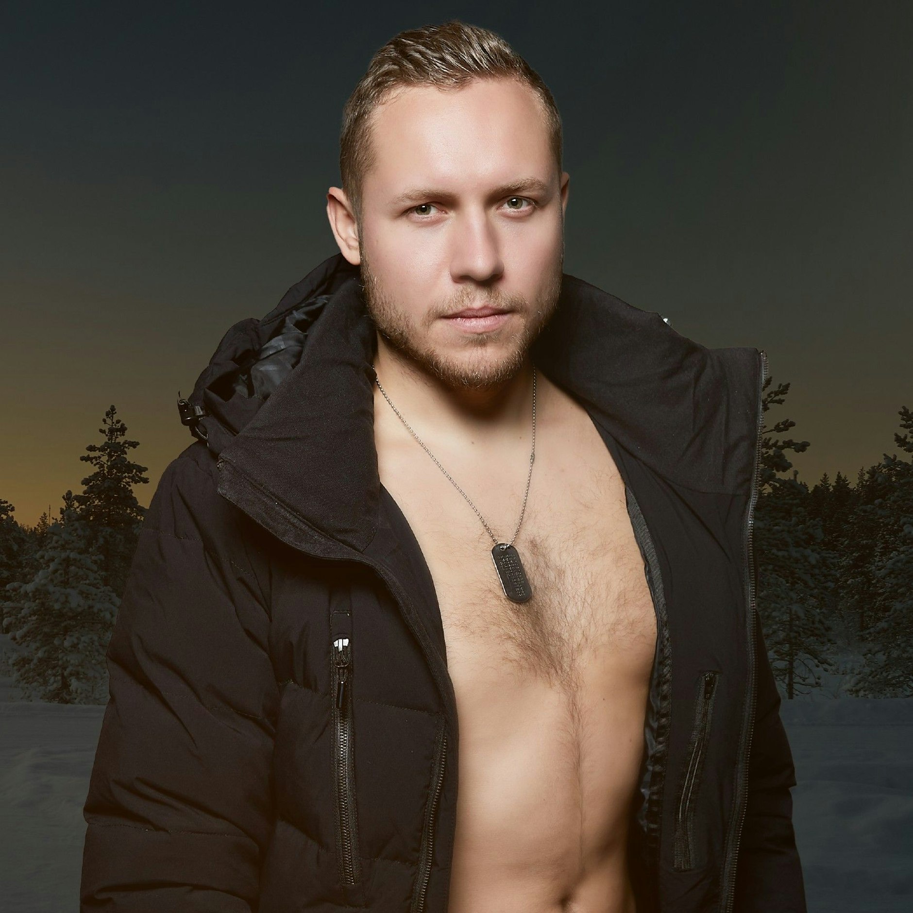 Patrick Romer (hier bei „#CoupleChallenge - Das stärkste Team gewinnt“) kann sich wohl nicht so ganz zwischen zwei Frauen entscheiden.