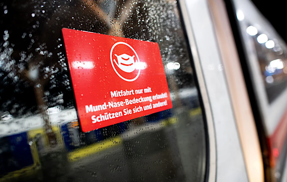 Der 39-Jährige wollte sich nicht an die im ICE geltende Maskenpflicht halten.