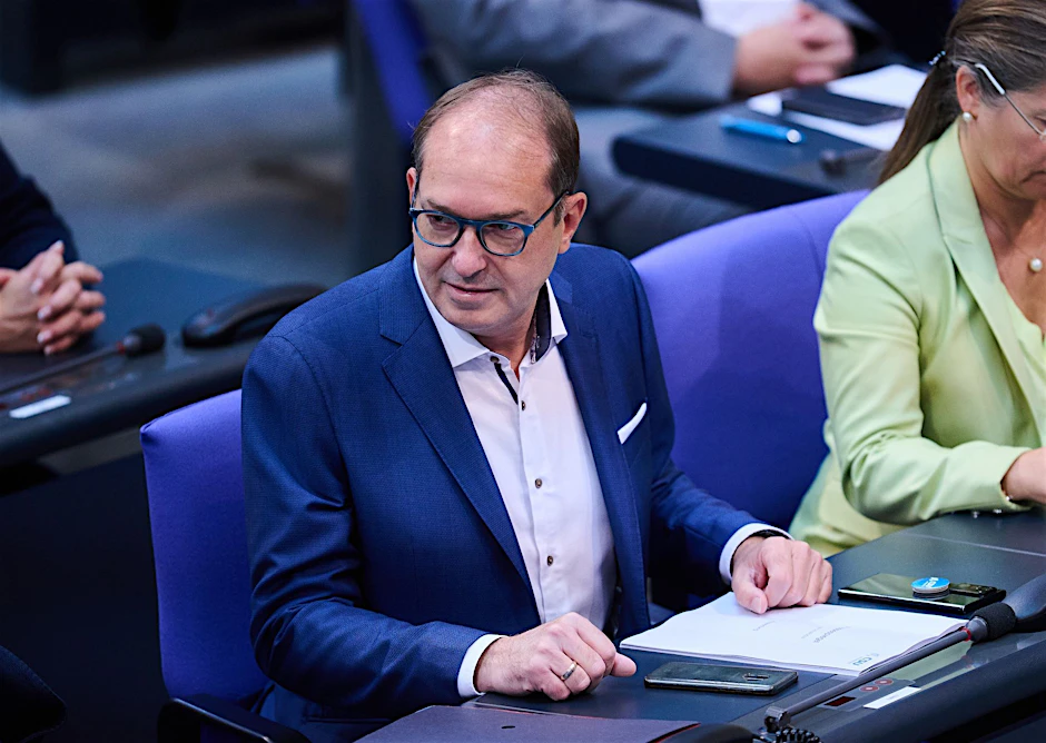 Alexander Dobrindt, Vorsitzender der CSU-Landesgruppe, fordert Nachbesserungen bei der Gaspreisbremse.  