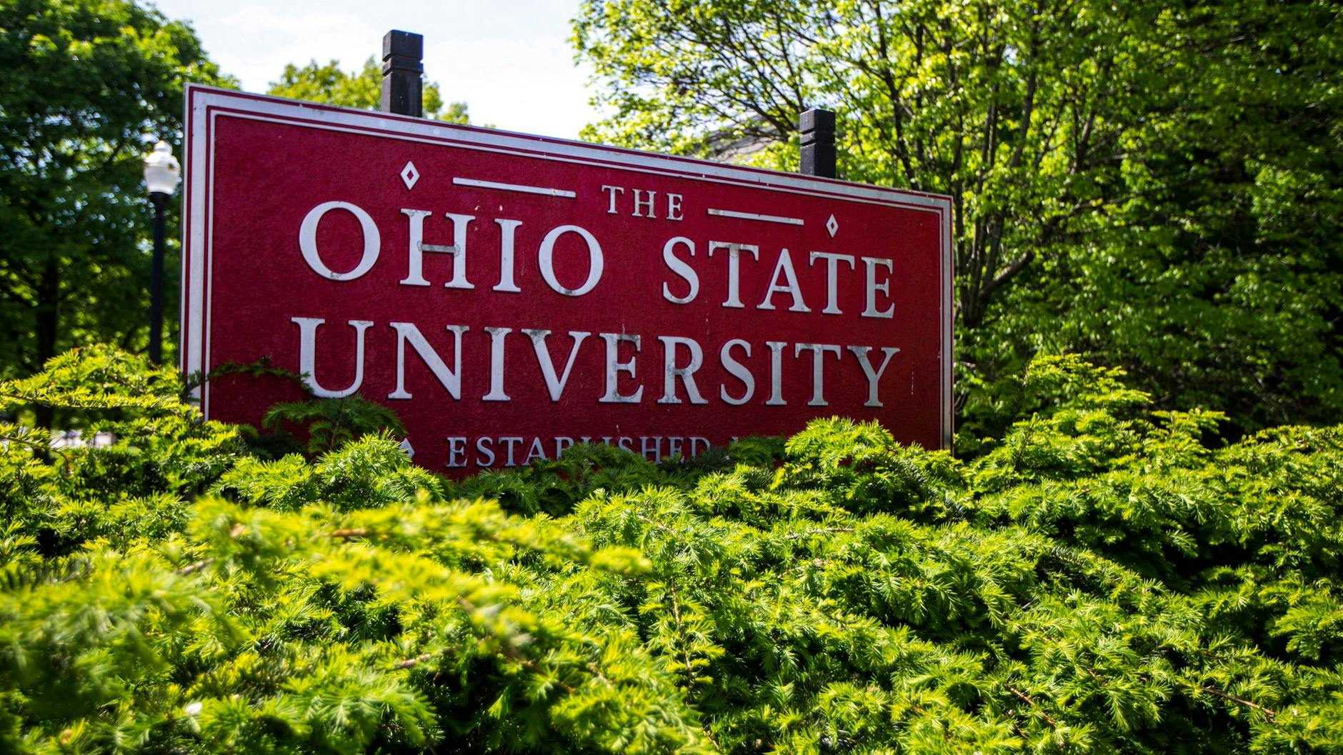 Ab Januar 2020 begann er, die Universität von Ohio auszuspionieren und plante sein Massaker.
