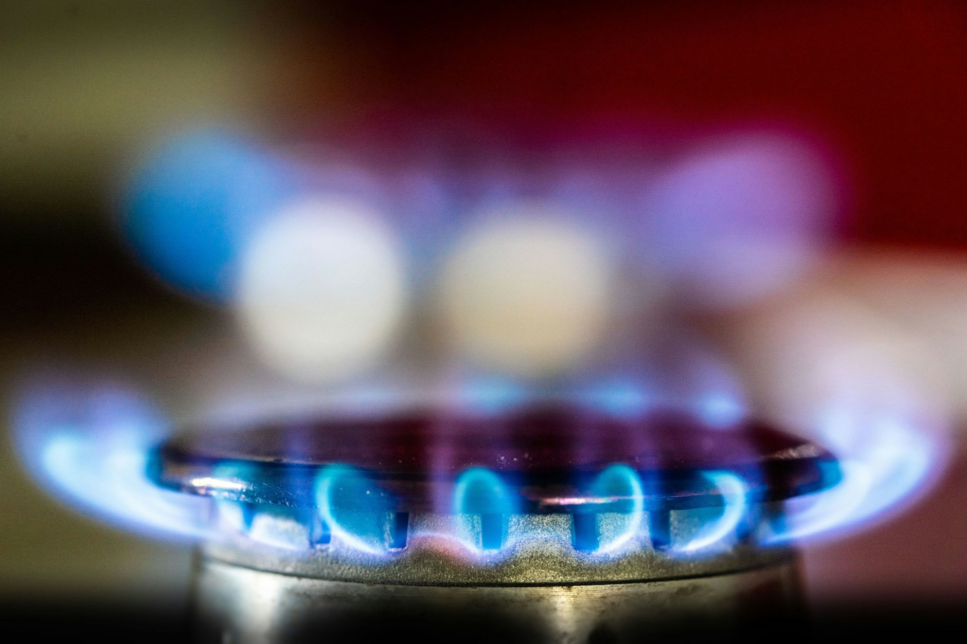 Die Gaspreisbremse soll Privathaushalte entlasten, belohnt aber jene, die am meisten Gas verbrauchen.