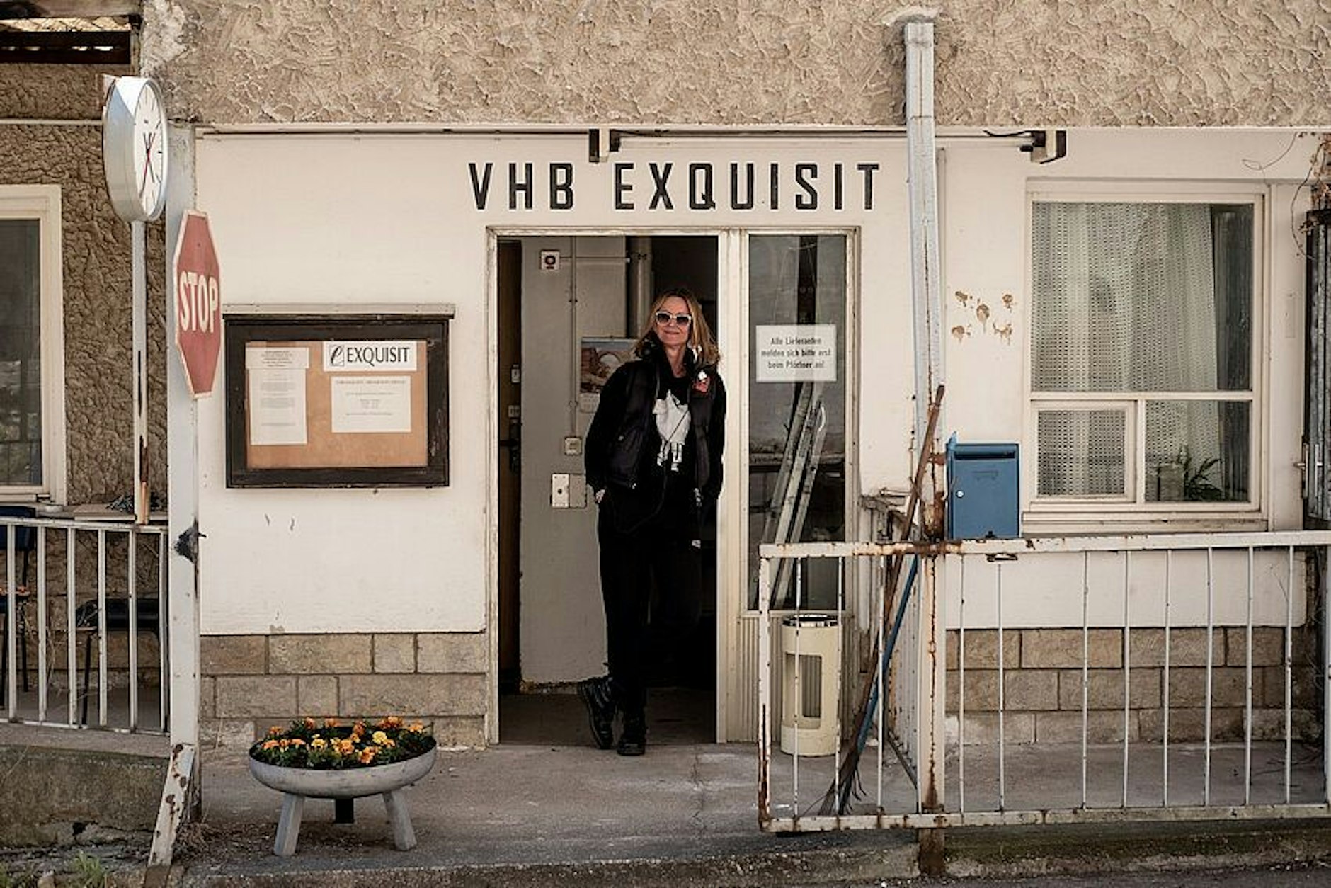 Keine kulturelle Aneignung: Regisseurin Aelrun Goette am Set von „In einem Land, das es nicht mehr gibt“