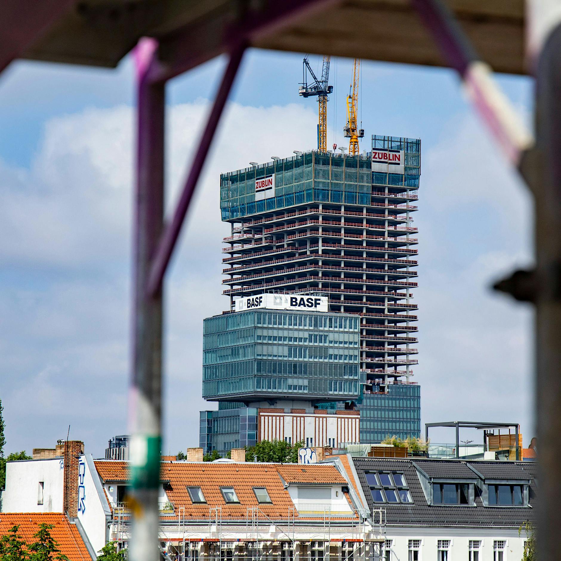 Amazon Tower: Berlins höchstes Gebäude feiert Richtfest