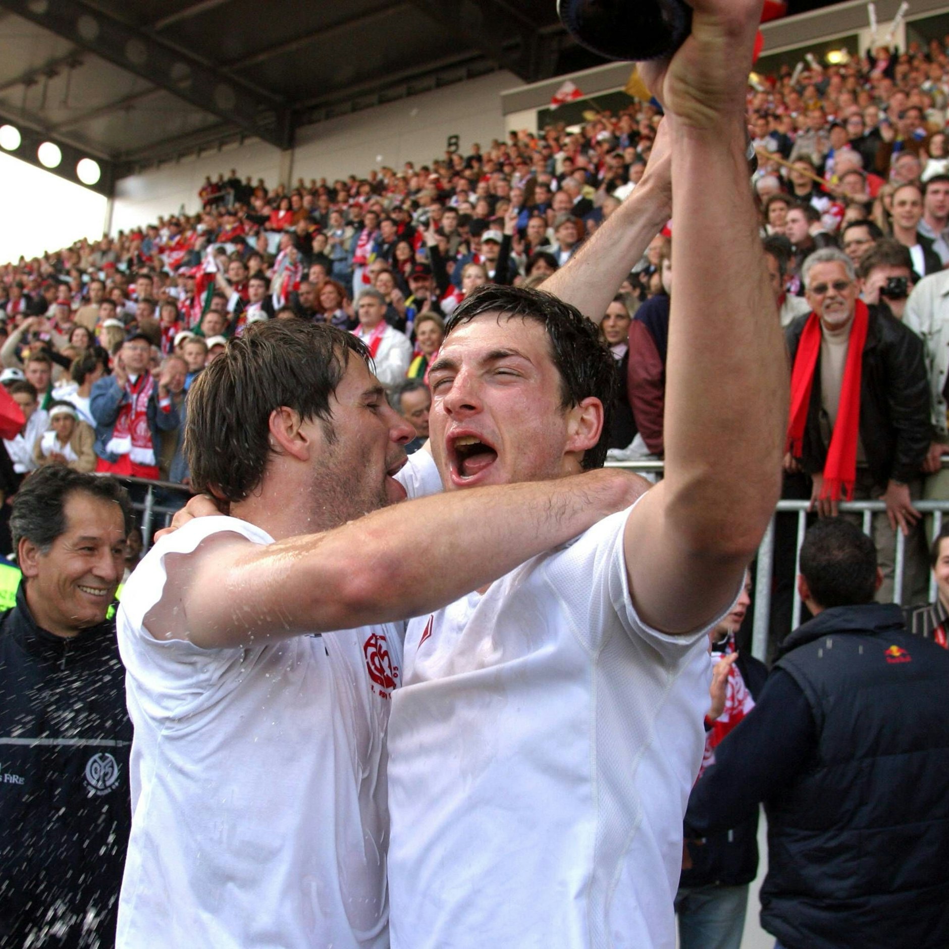 Mai 2004: Marco Rose und Sandro Schwarz feiern den Aufstieg mit Mainz.