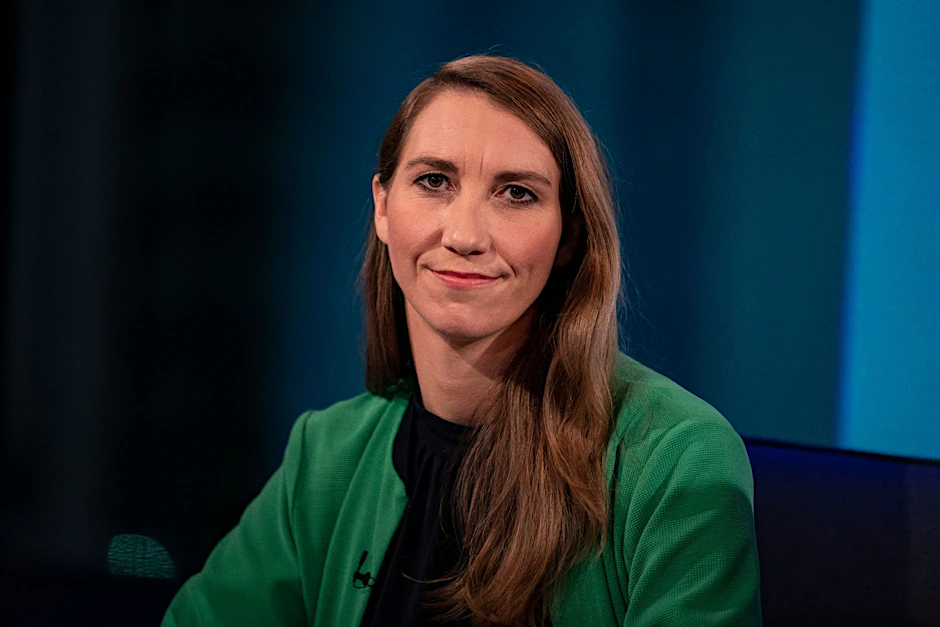 ARCHIV - Verspricht Antworten auf drängende Fragen auf dem Grünen Parteitag in Bonn: Bundesgeschäftsführerin Emily Büning.  