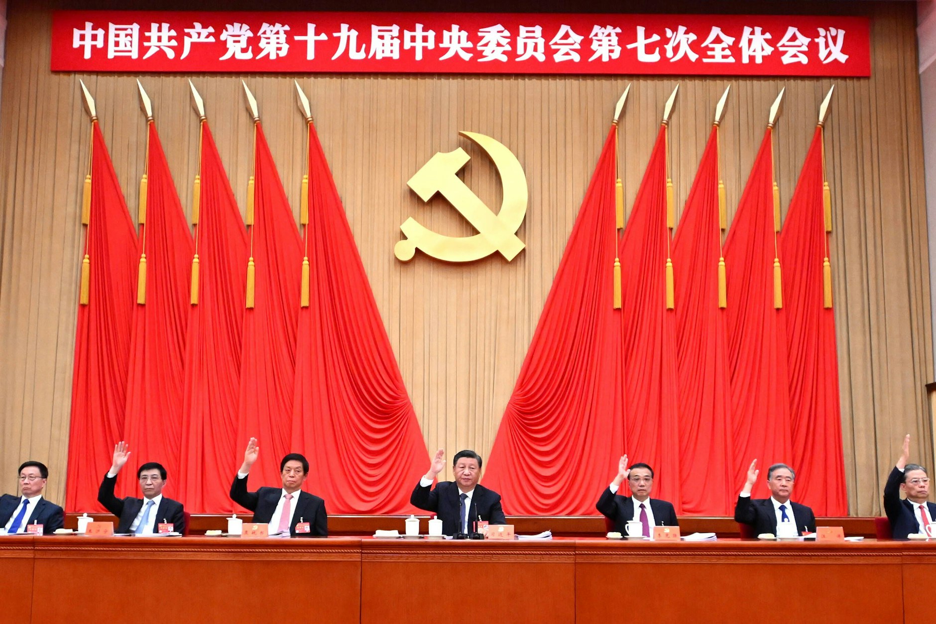 Näher ans Volk: Die Parteiführung der Kommunistischen Partei Chinas um Xi Jinpin.