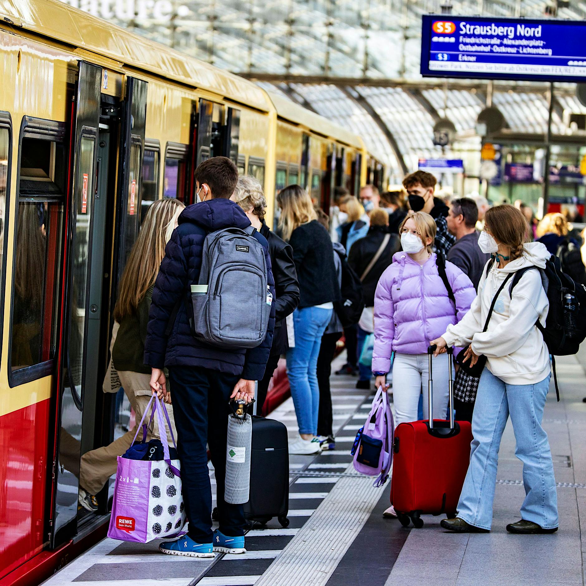 Chaos im Berliner Nahverkehr: Warum halten wir alle brav die Klappe?