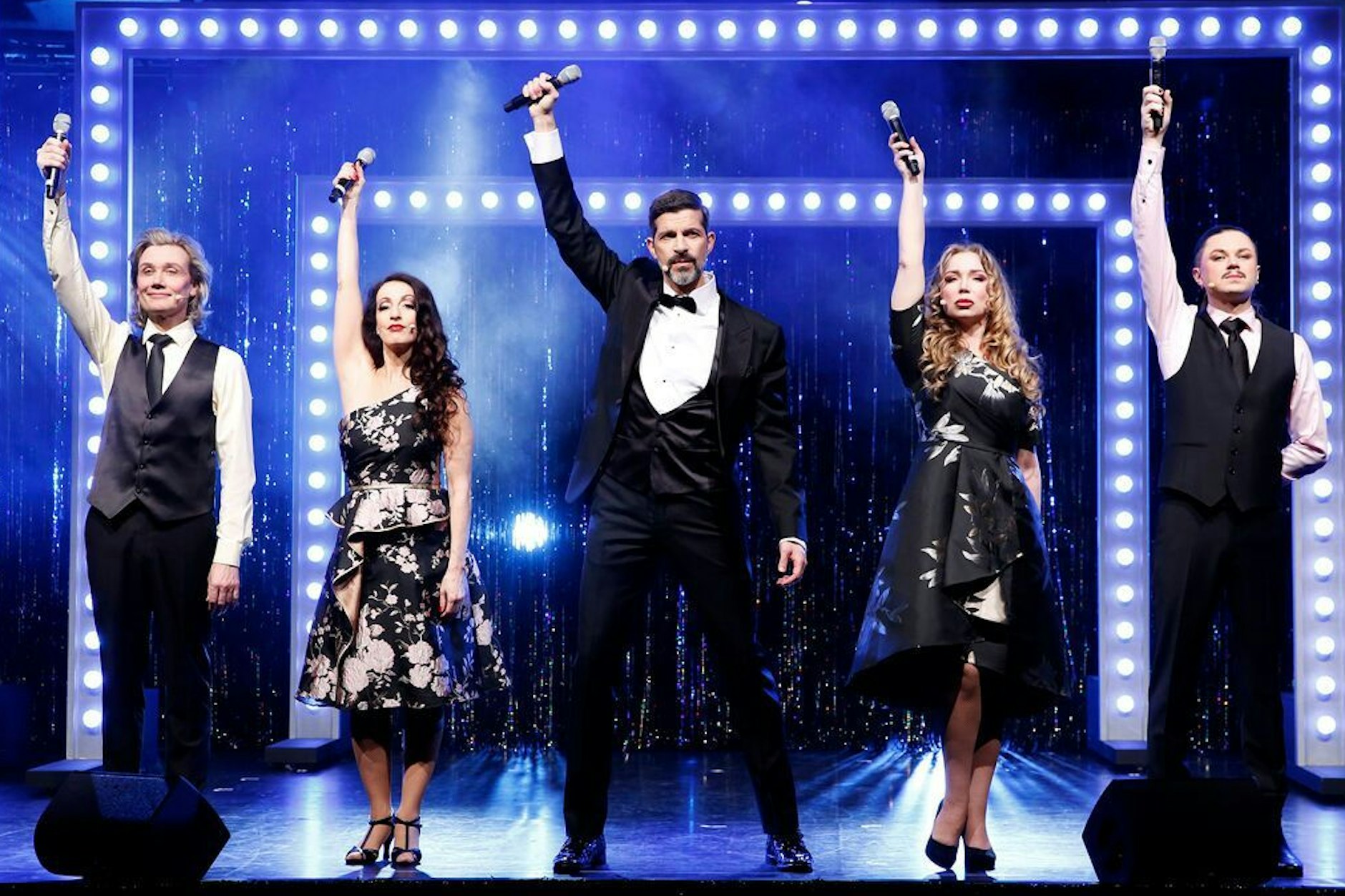 66 Jahre Grand Prix an einem Abend: Emotionen pur, Ohrwürmer am Band und Party on!