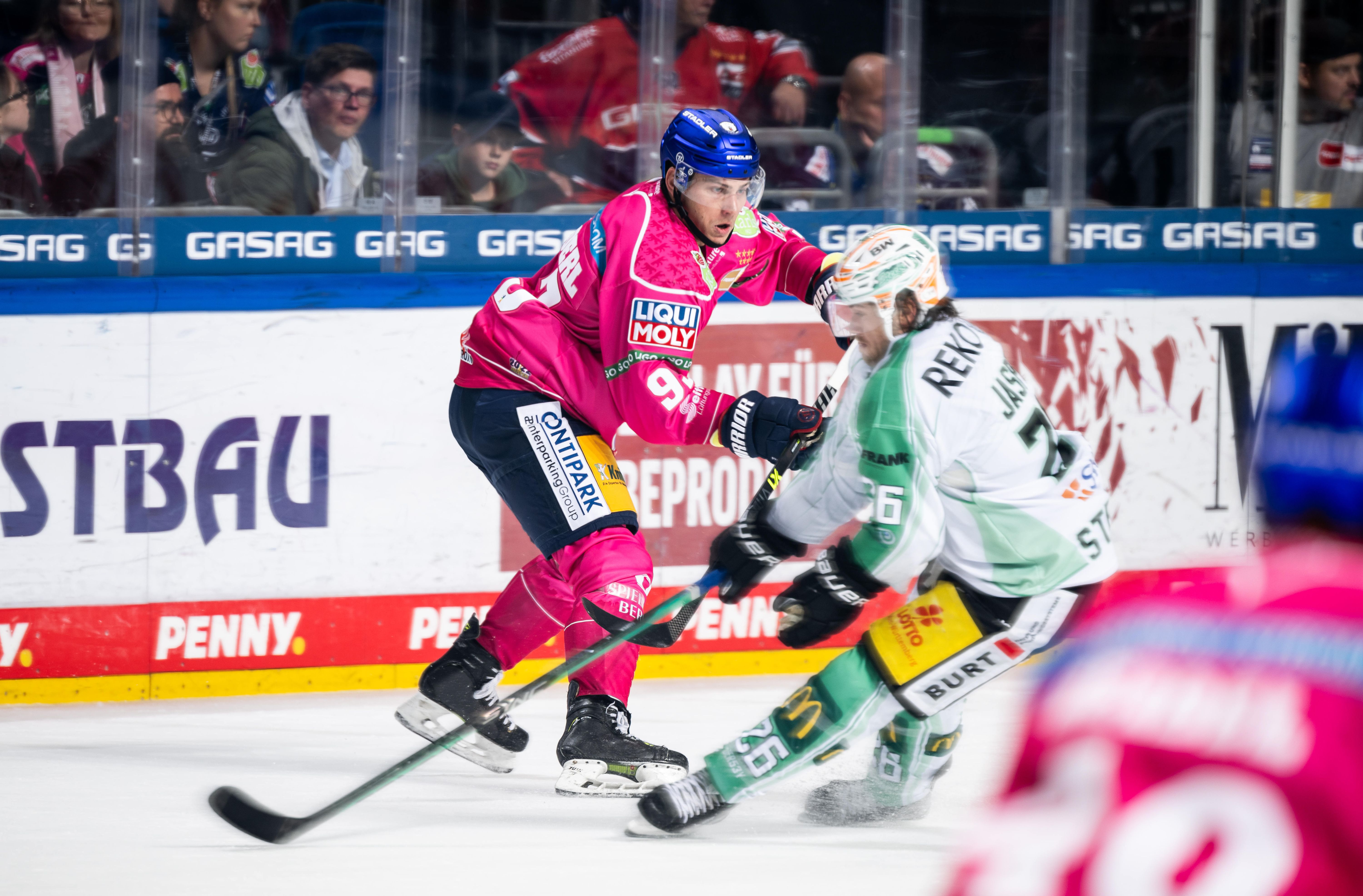Image - Ach nee, Eisbären Berlin blamieren sich beim Saison-Einstand von Leo Pföderl