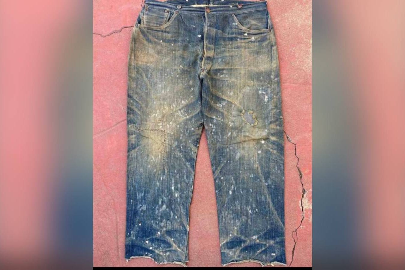 Die mehr als 100 Jahre alte Jeans brachte ordentlich Geld ein.