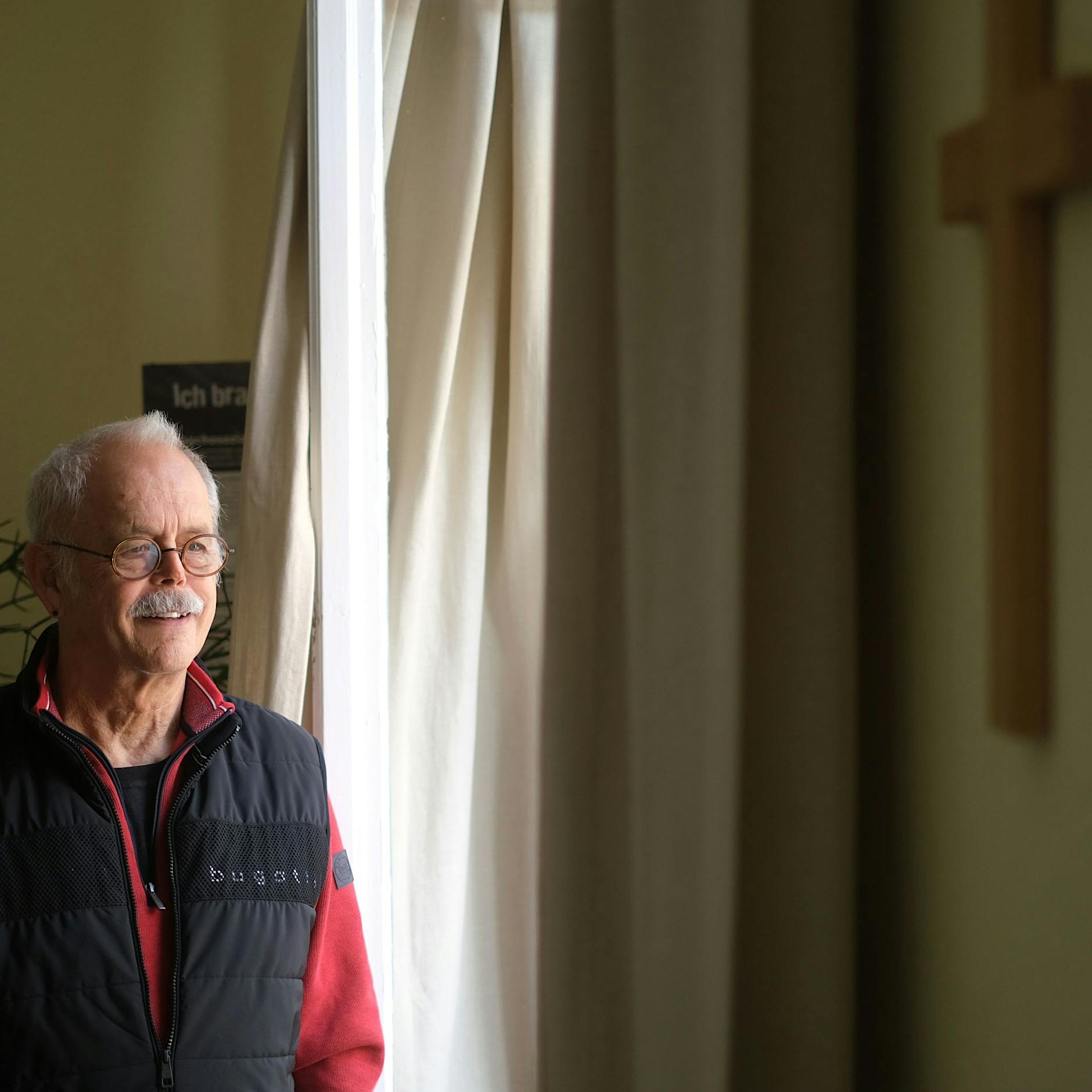 Wolfgang Heinlein, Seelsorger, 73: „Wir sind bereits in einer Art drittem Weltkrieg“