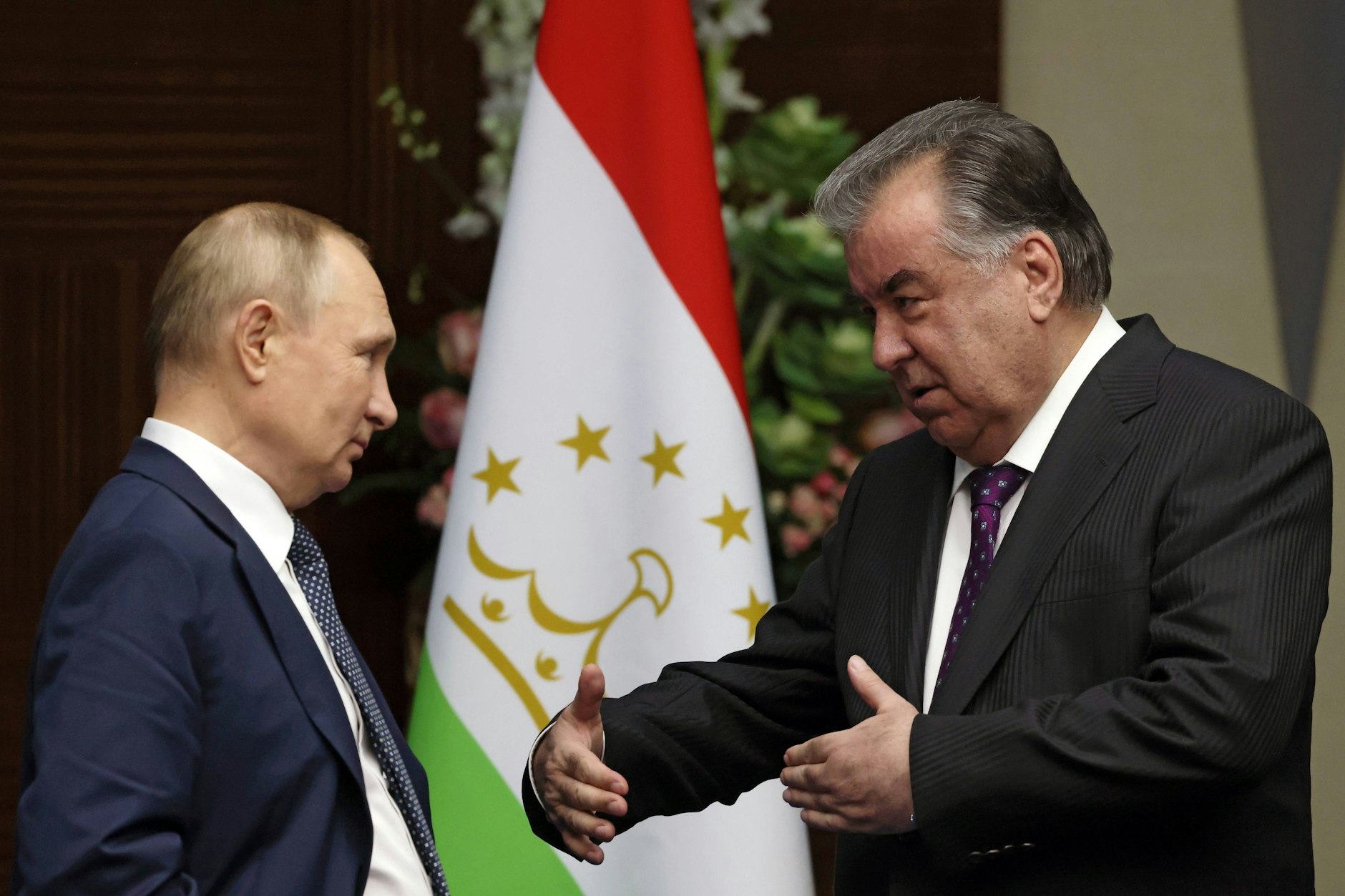 Wladimir Putin und Tadschikistans Präsident Emomali Rachmon