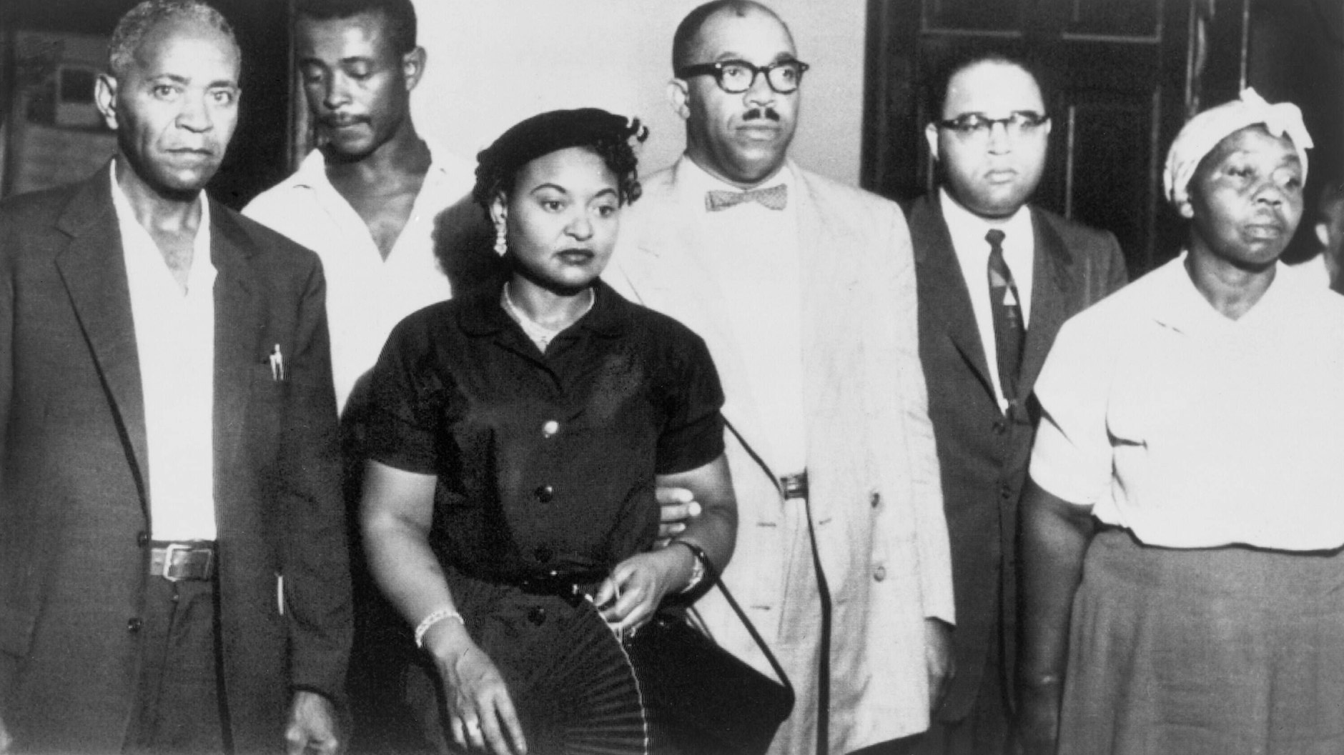 Die Mutter von Emmet Till und dessen gesamte Familie bei der Gerichtsverhandlung zu seiner Ermordung