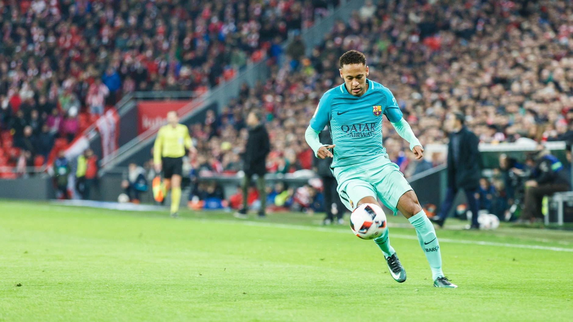 Zwischen 2013 und 2017 spielte Neymar für den FC Barcelona.