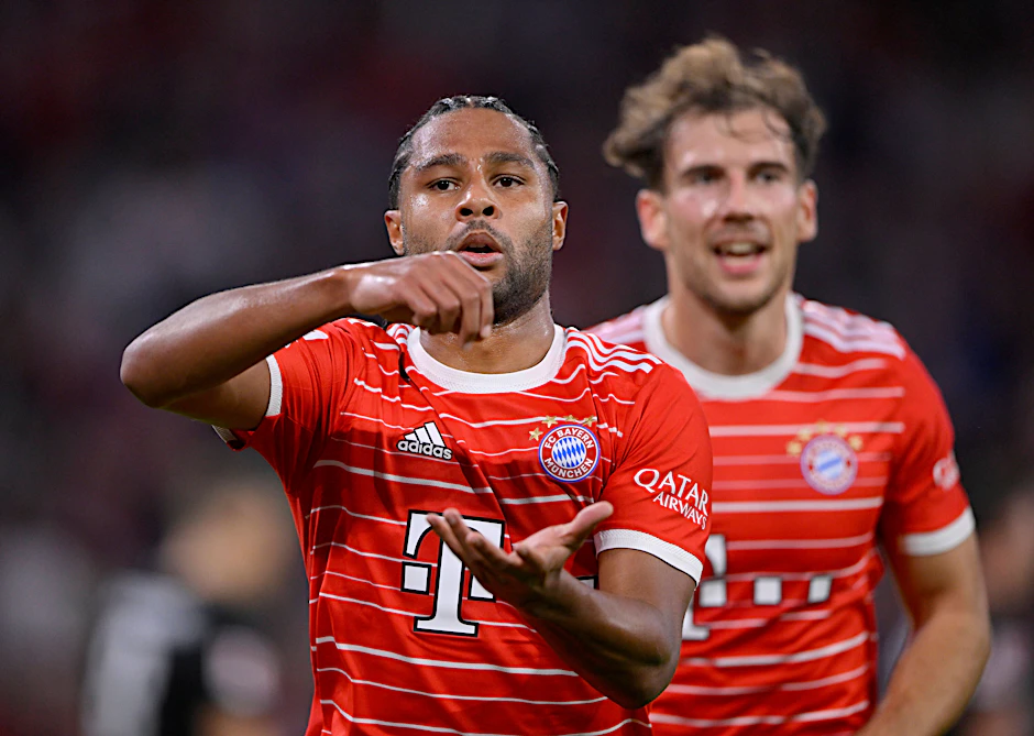 Serge Gnabry rührt für Bayern mit seinem Treffer zum 1:0 den Sieg an.