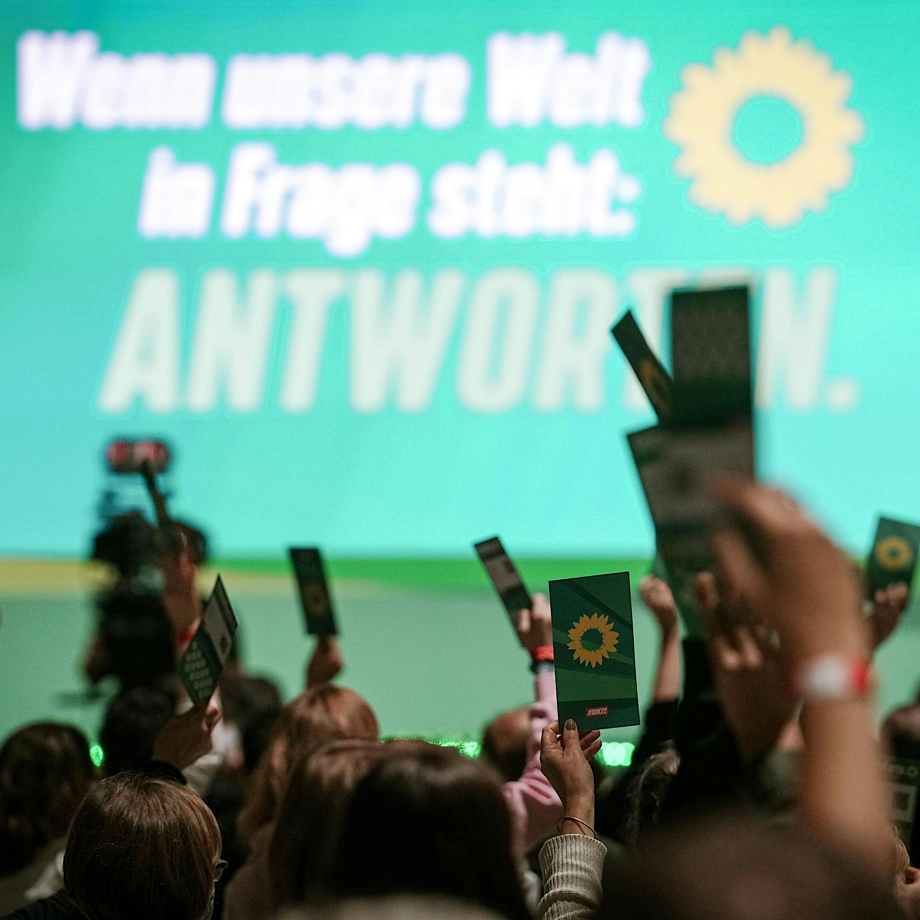 Grünen-Parteitag: Selbstbewusst bis in die Haarspitzen