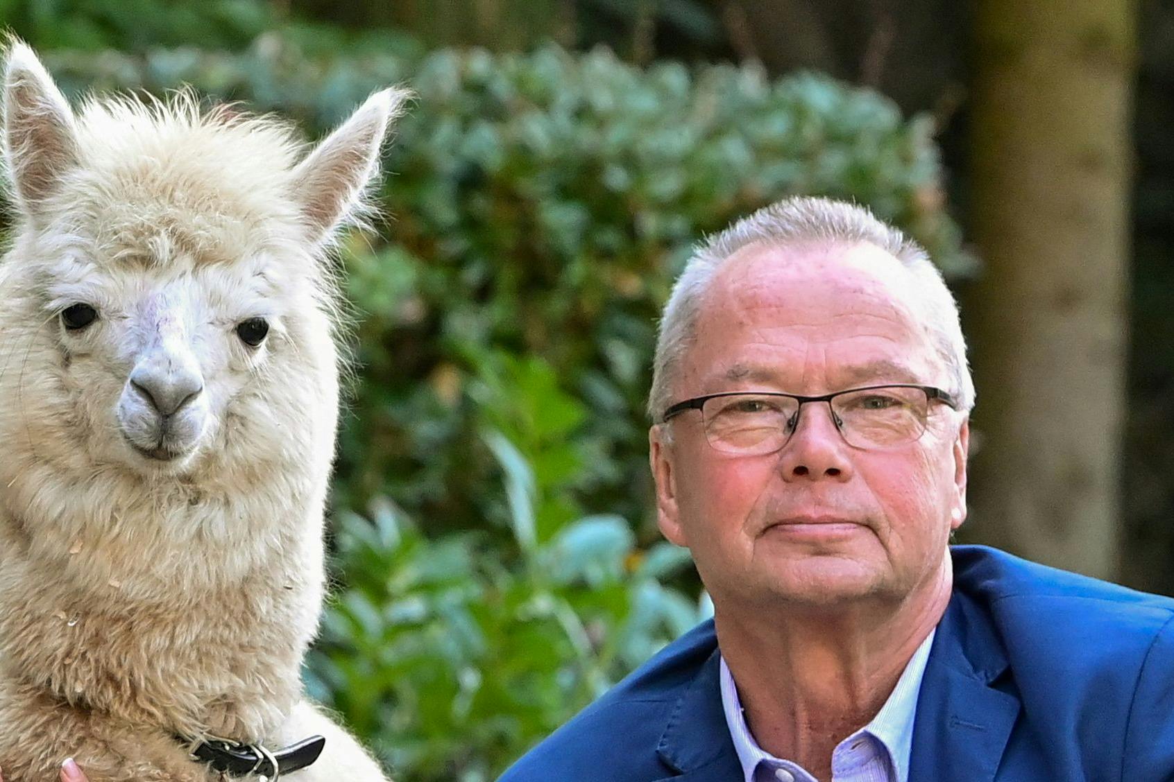 Biologe Bernd Hensch hat 41 Jahre lang im und für den Zoo Eberswalde gearbeitet, ihn 33 Jahre lang als Direktor geleitet.