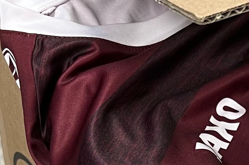 Sieht so das neue Trikot des BFC Dynamo aus?