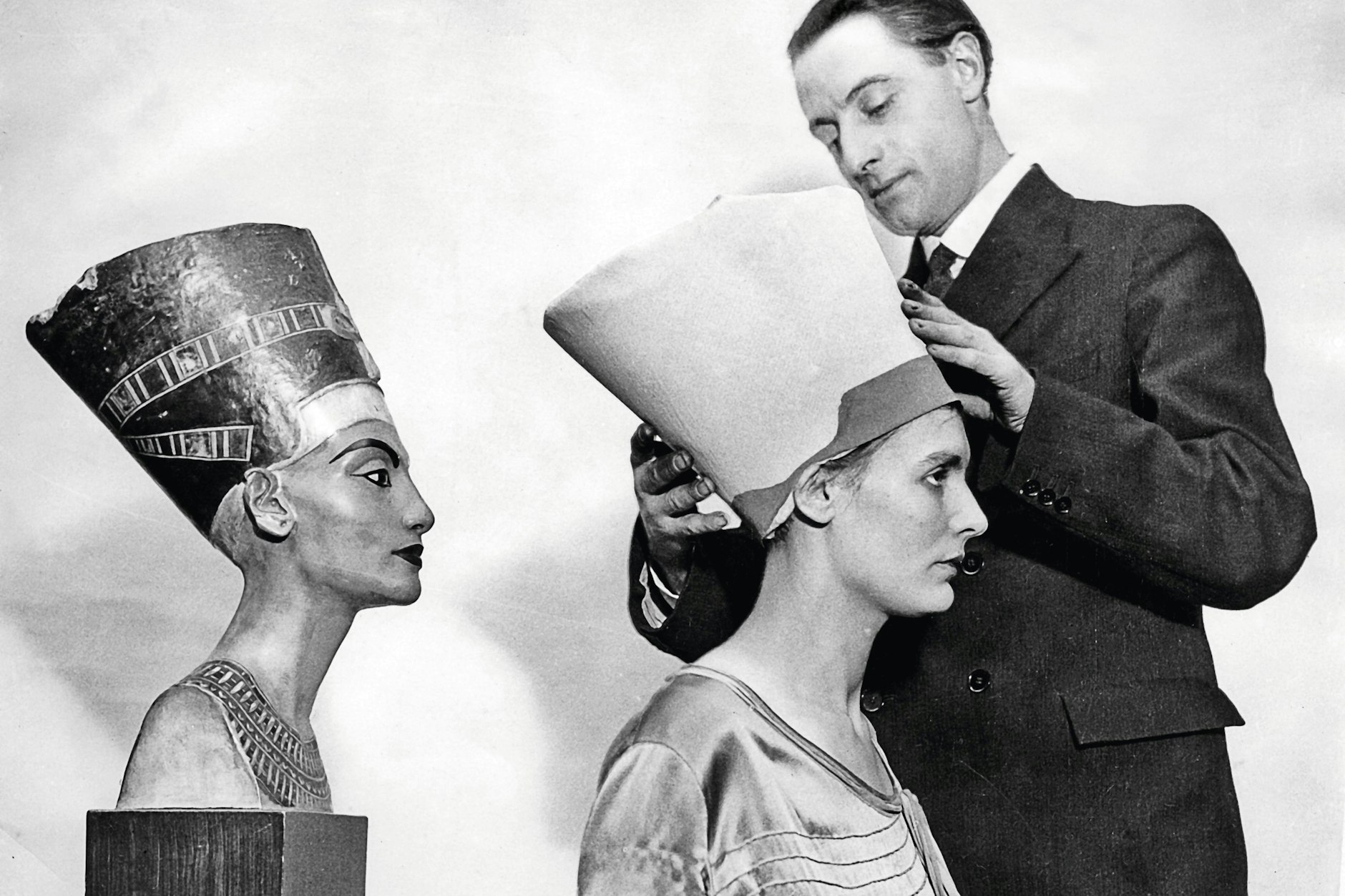 Star der Zwanziger: Wie Berlinerinnen die altägyptische Königin ...