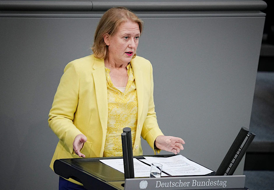 Lisa Paus, Bundesministerin für Familie, Senioren, Frauen und Jugend, wünscht sich eine höhere Erwerbstätigkeit von Frauen.  