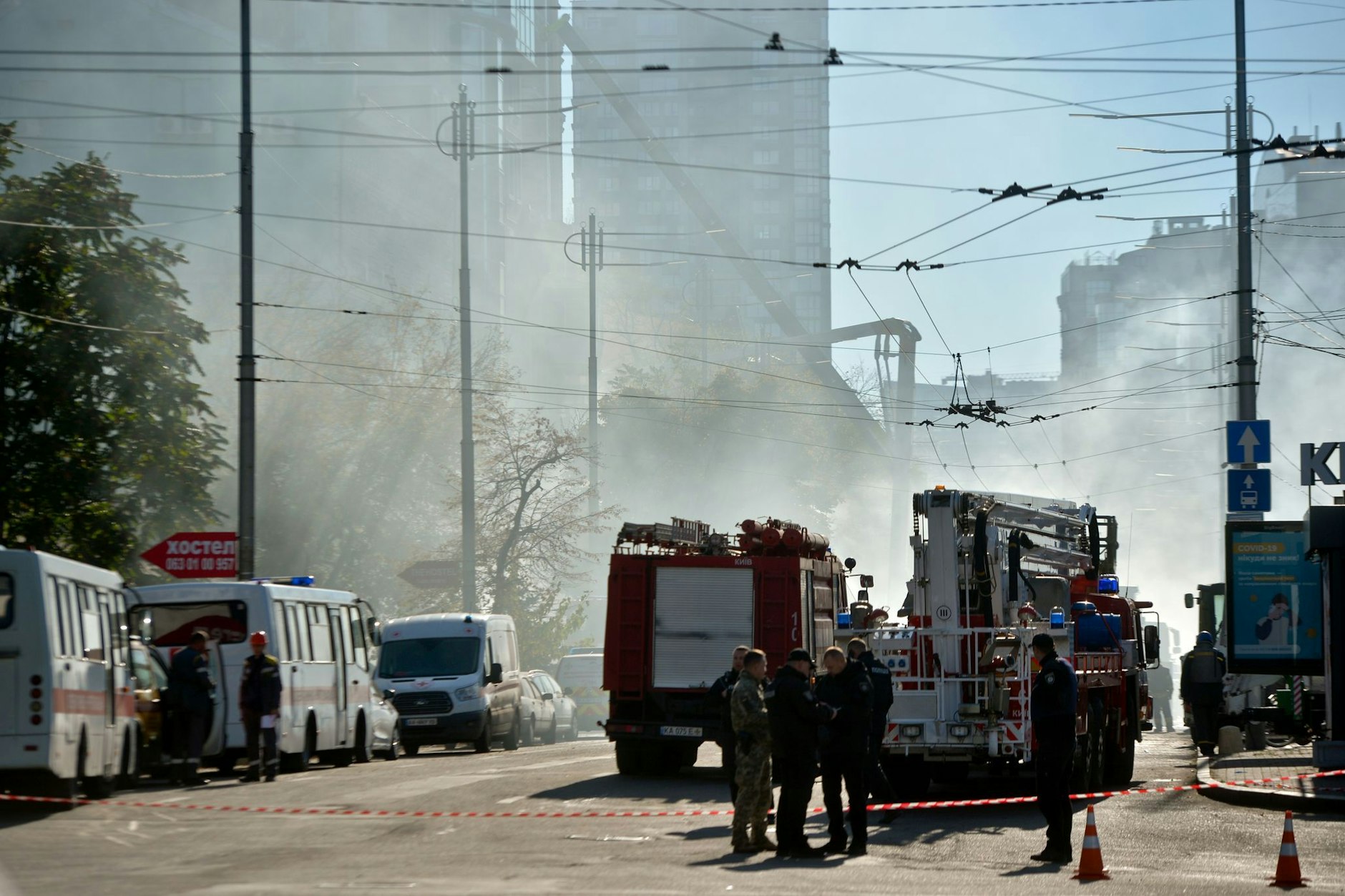 Eine Rauchwolke nach einem russischen Drohnenangriff im Stadtzentrum von Kiew