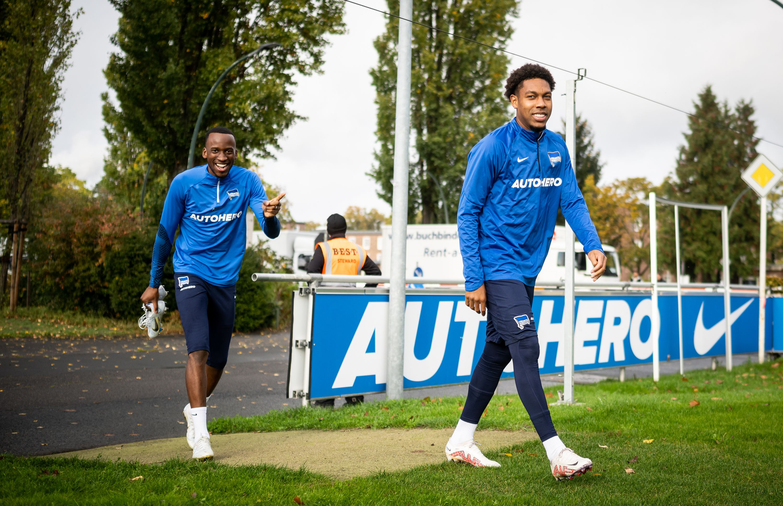 Turbogenesung! Djanga Boetius trainiert dreieinhalb Wochen nach der Hodentumor-OP mit dem Hertha-Team